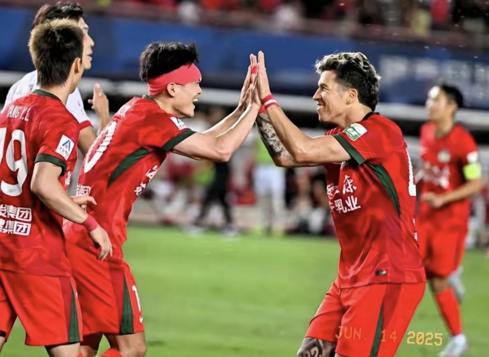 -临门一脚得分，帮助球队锁定胜局的简单介绍