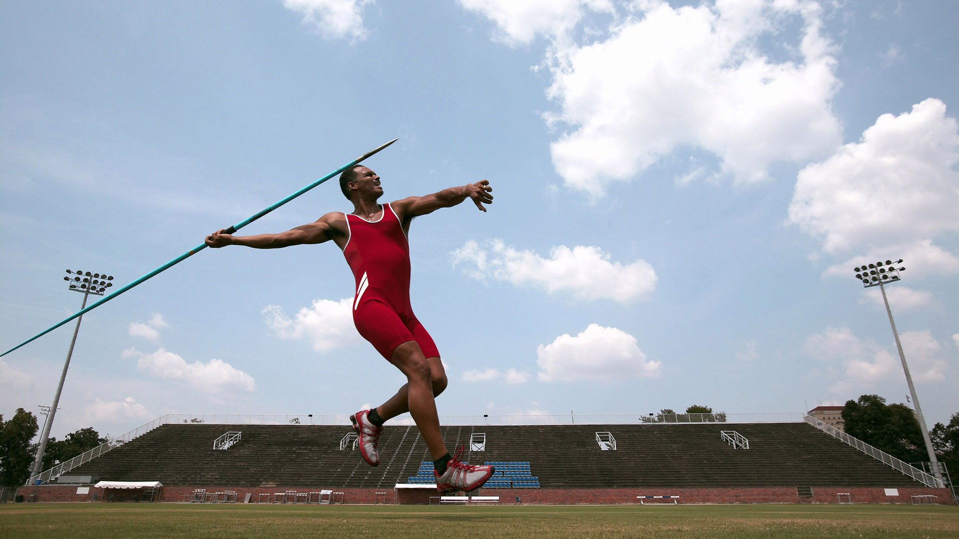 突尼斯对阵厄瓜多尔，巴斯托尼全场最佳无争议