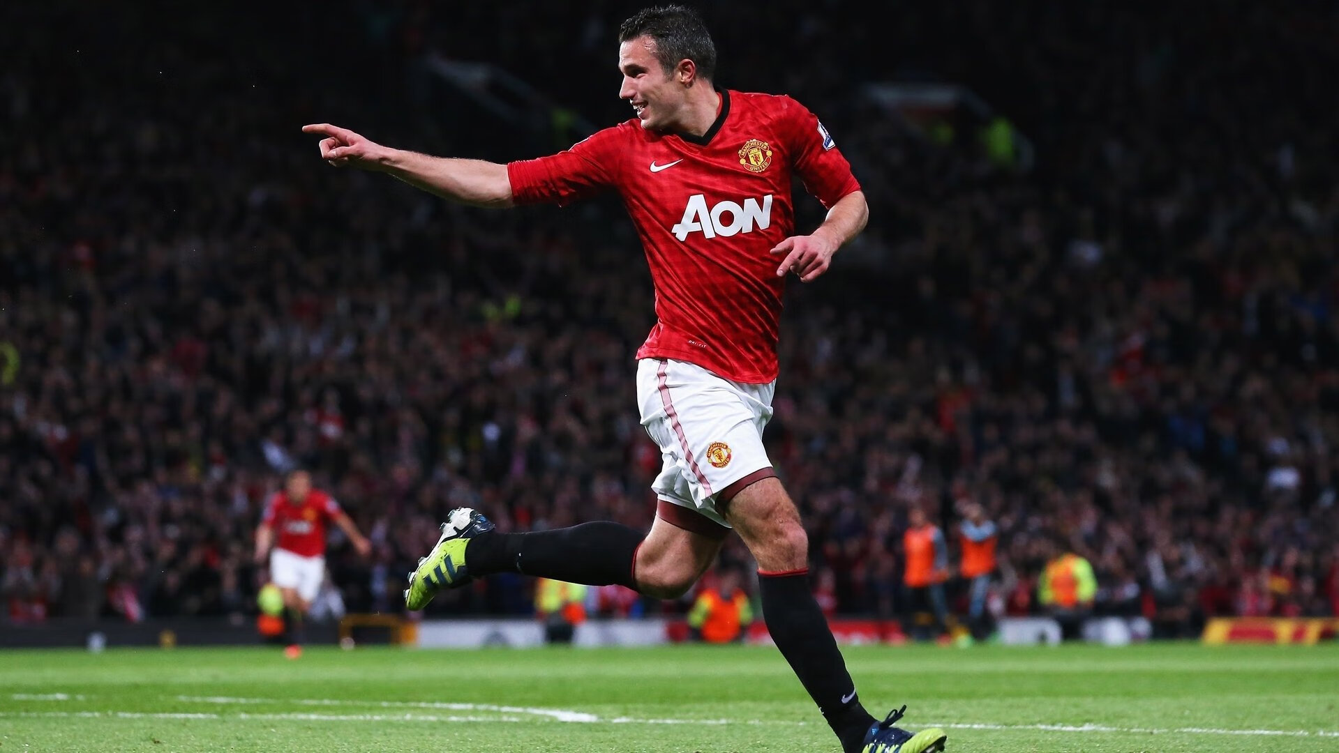 赛道上的绝对主宰,爱德华兹在F1年度争冠之夜彻底打爆防线